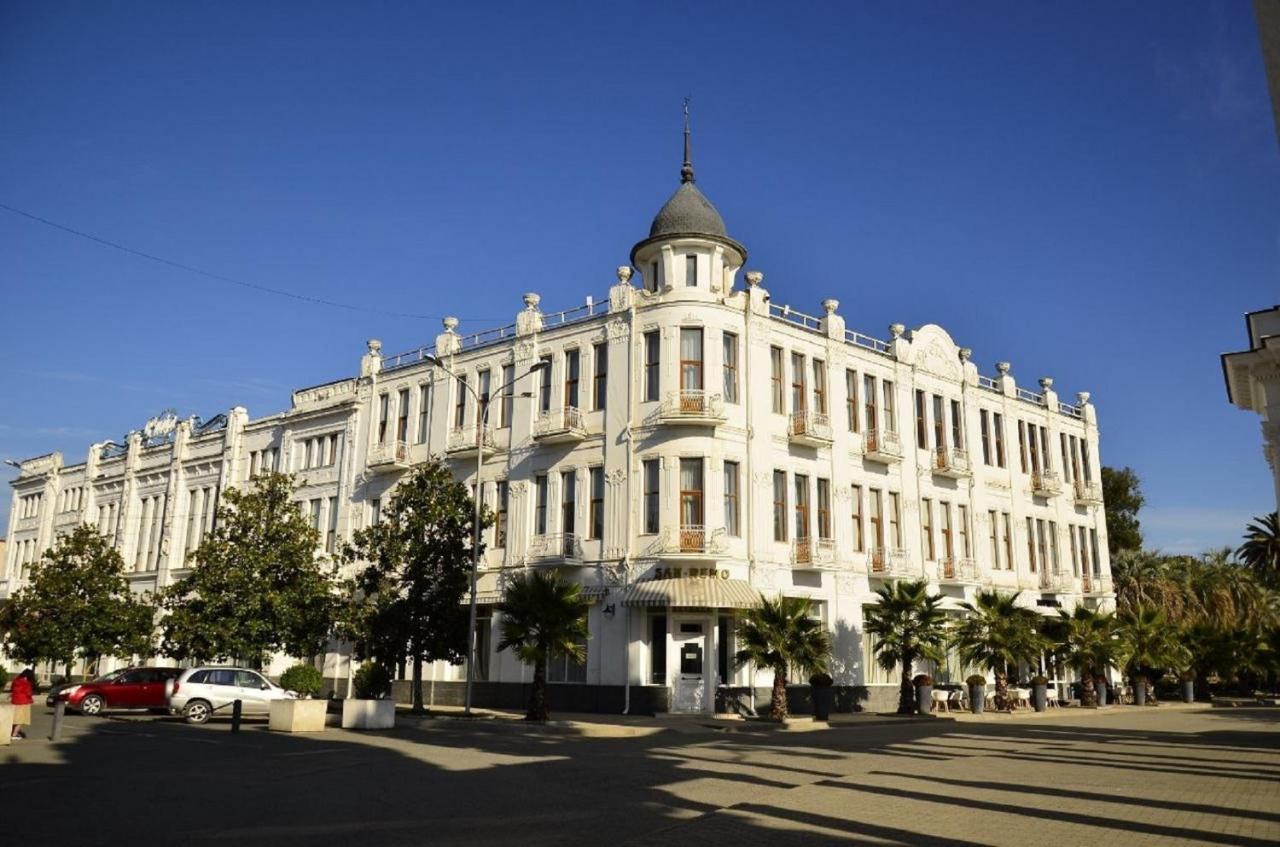 Ritsa Hotel Suchumi Zewnętrze zdjęcie