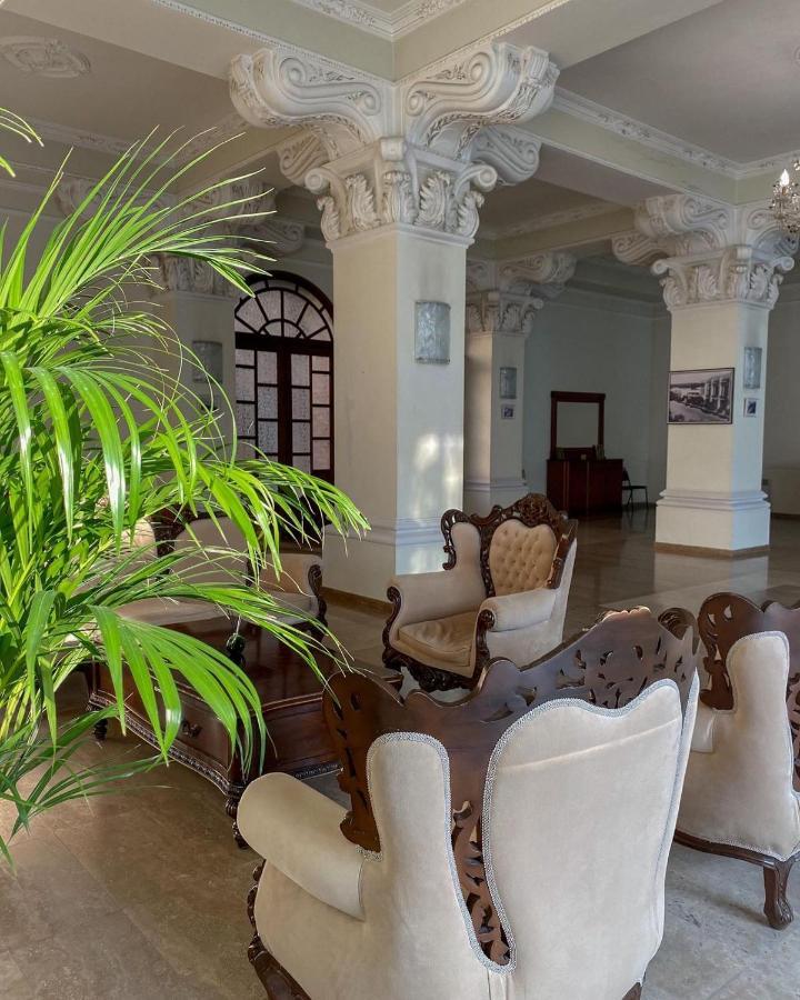 Ritsa Hotel Suchumi Zewnętrze zdjęcie