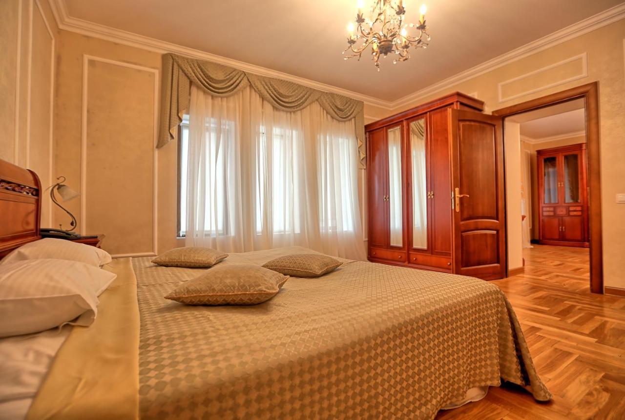 Ritsa Hotel Suchumi Zewnętrze zdjęcie