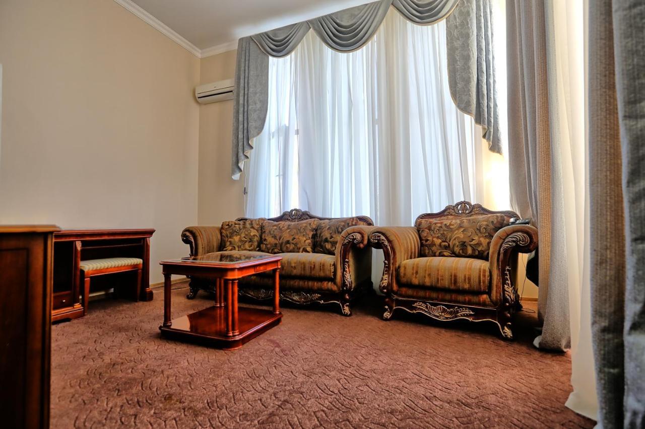 Ritsa Hotel Suchumi Zewnętrze zdjęcie