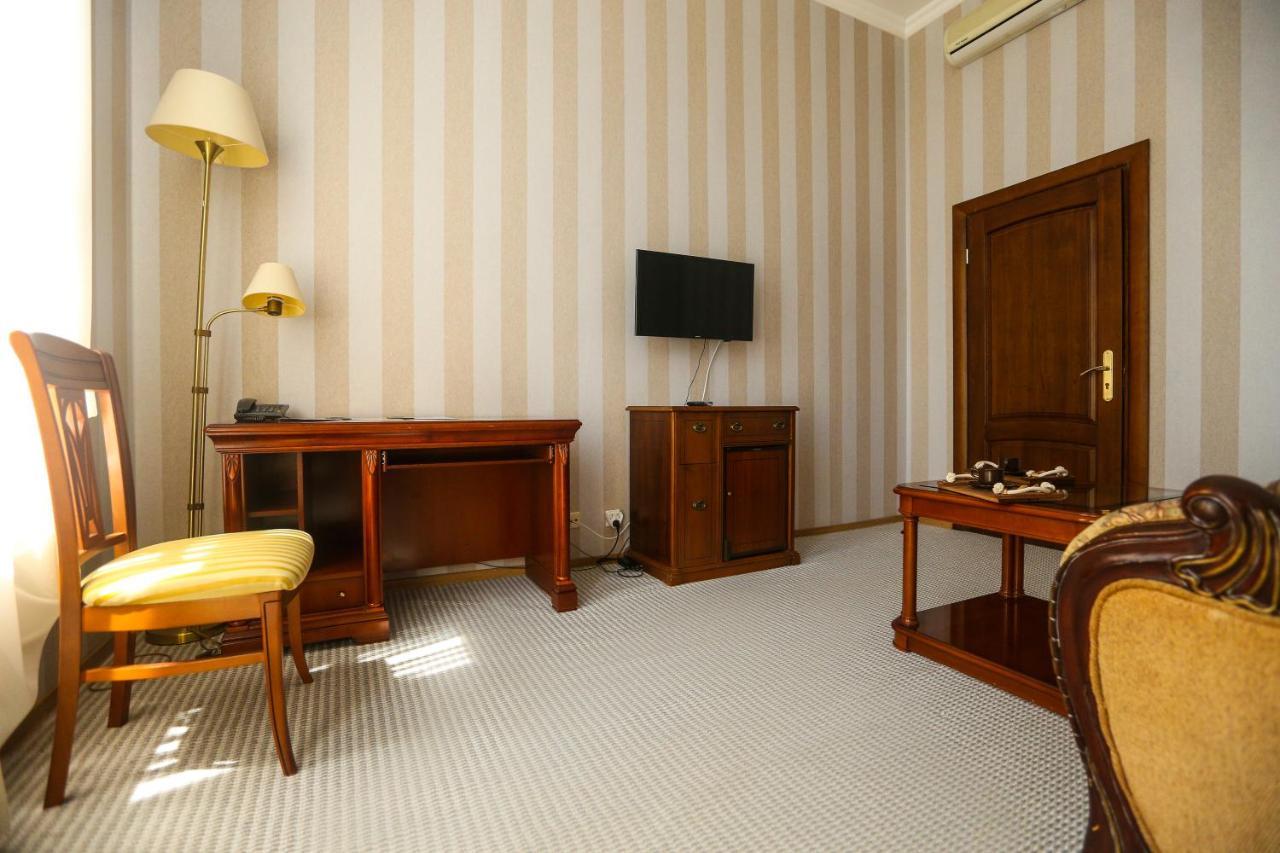 Ritsa Hotel Suchumi Zewnętrze zdjęcie